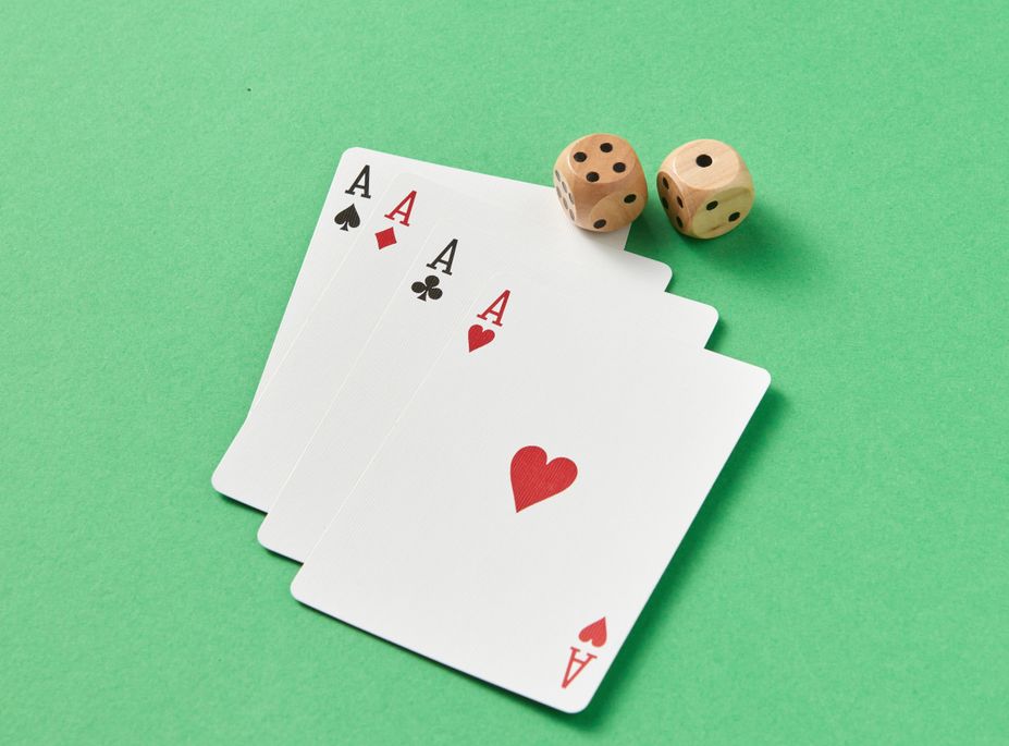 Blackjack online grundlagen einer soliden strategie