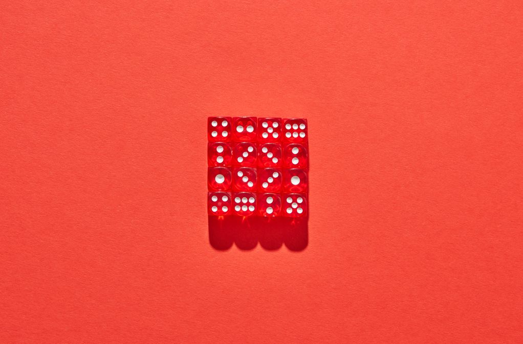 Online Casino: Spielautomaten und Live-Spiele im Überblick