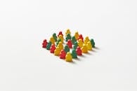 Multicoloured Pawns in Rows