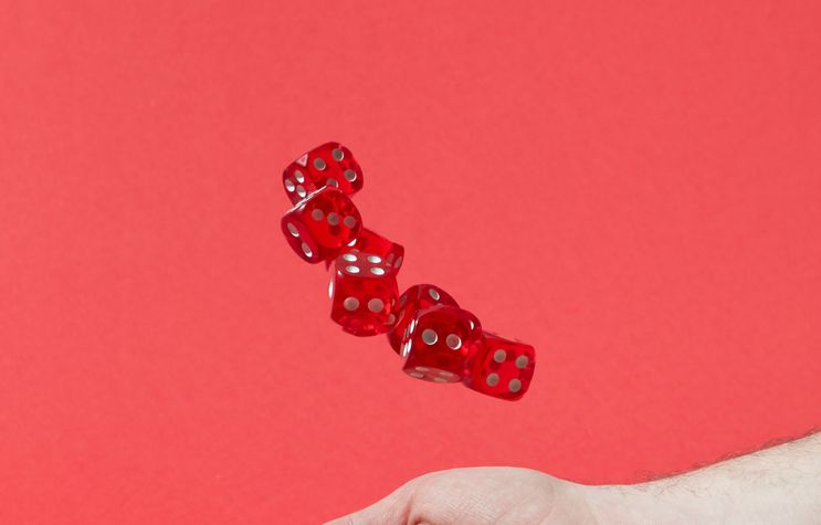 Online Casino: Spielautomaten und Live-Spiele im Überblick