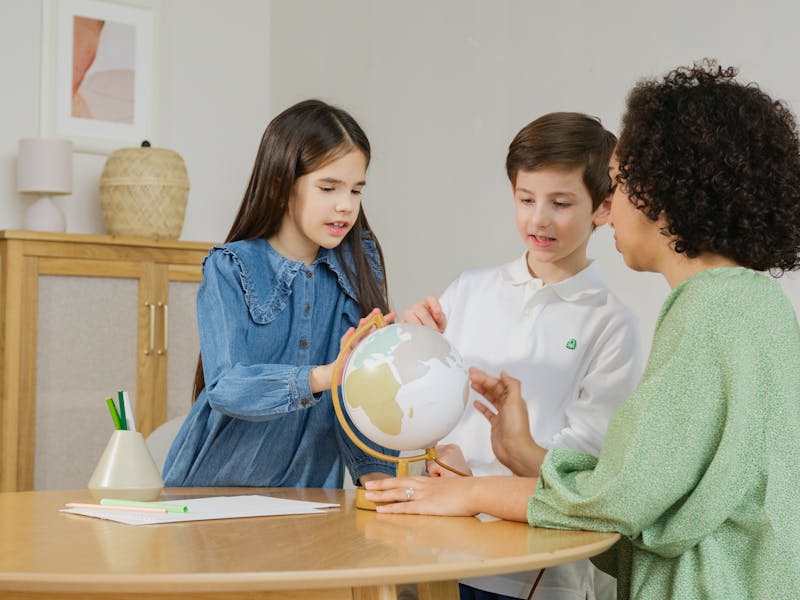 Fontanilles Périé: Un tour du monde culturel pour les jeunes en 2025