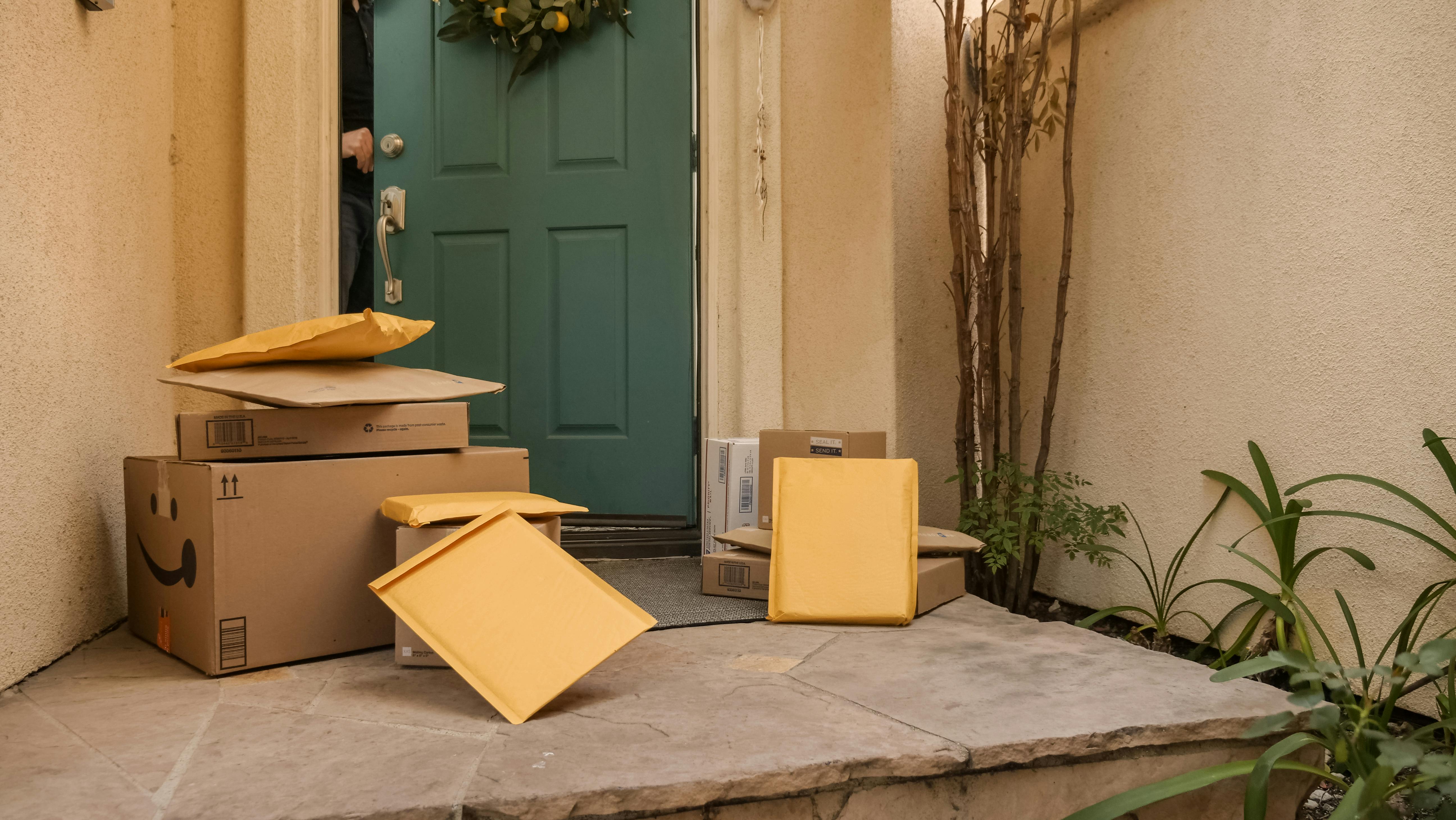 internet letter mail door