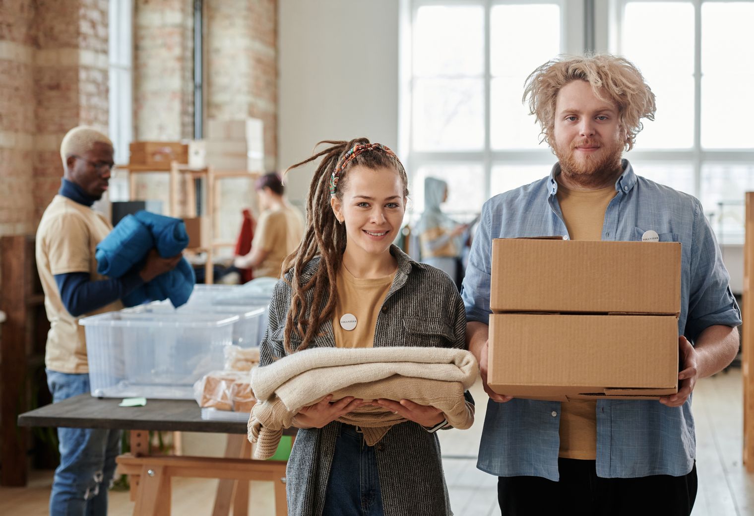 Ebbw Vale — professional packers wrapping and boxing belongings