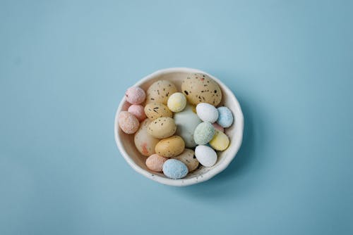 boyalı yumurtalar, çanak, kapatmak içeren Ücretsiz stok fotoğraf