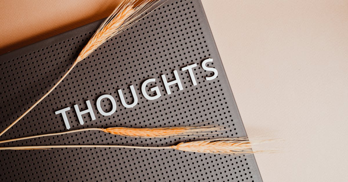 The Word Thoughts on a Pin Board · Free Stock Photo