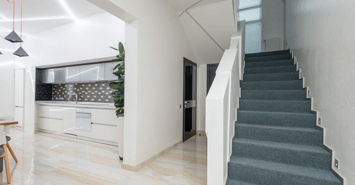 Habiller Escalier : 15 Idées Déco et Prix 2025