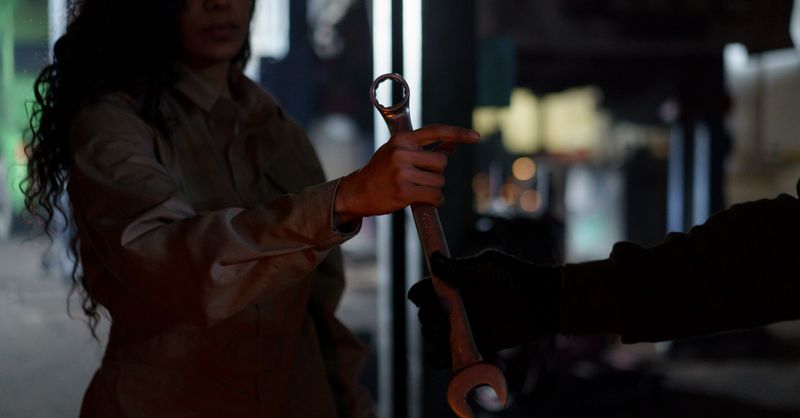 Suspense psychologique : la mécanique du doute chez le lecteur