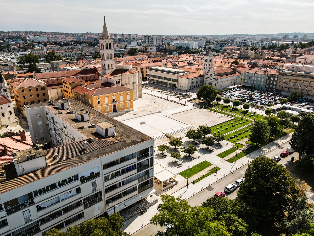 Fotografie aeriană cu clădirile unui oraș