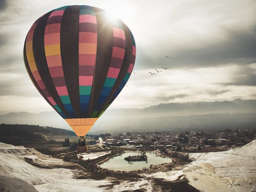 Darmowe zdjęcie z galerii z balon na gorące powietrze, indyk, latanie