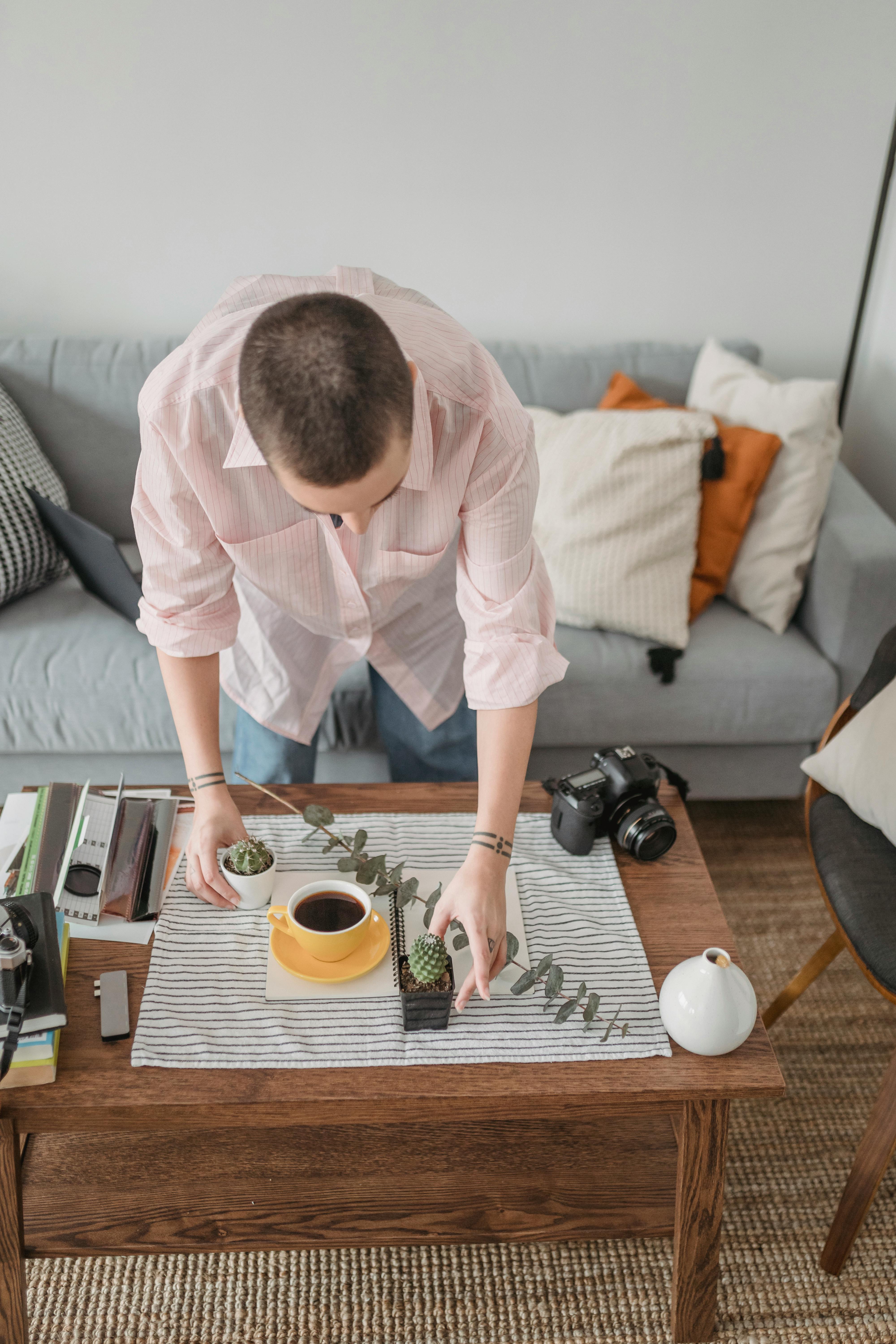 Who should not drink green tea?