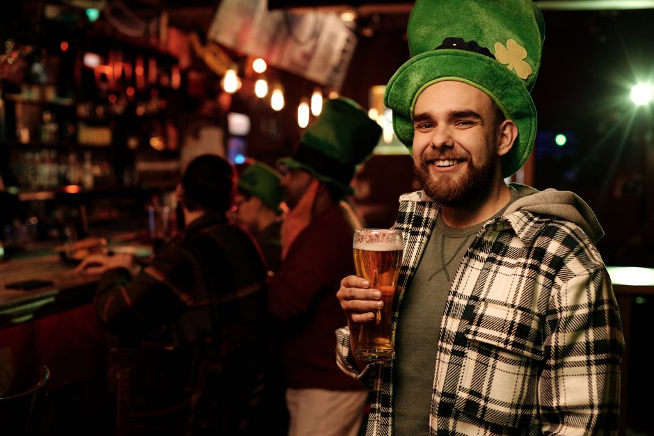 Soirée musique traditionnelle et pub crawl à Doolin