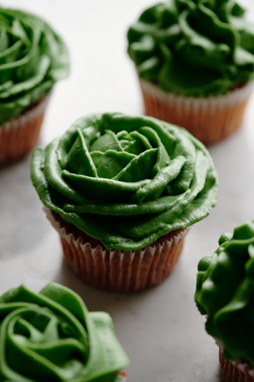 Gratis lagerfoto af bagværk, cupcakes, delikat