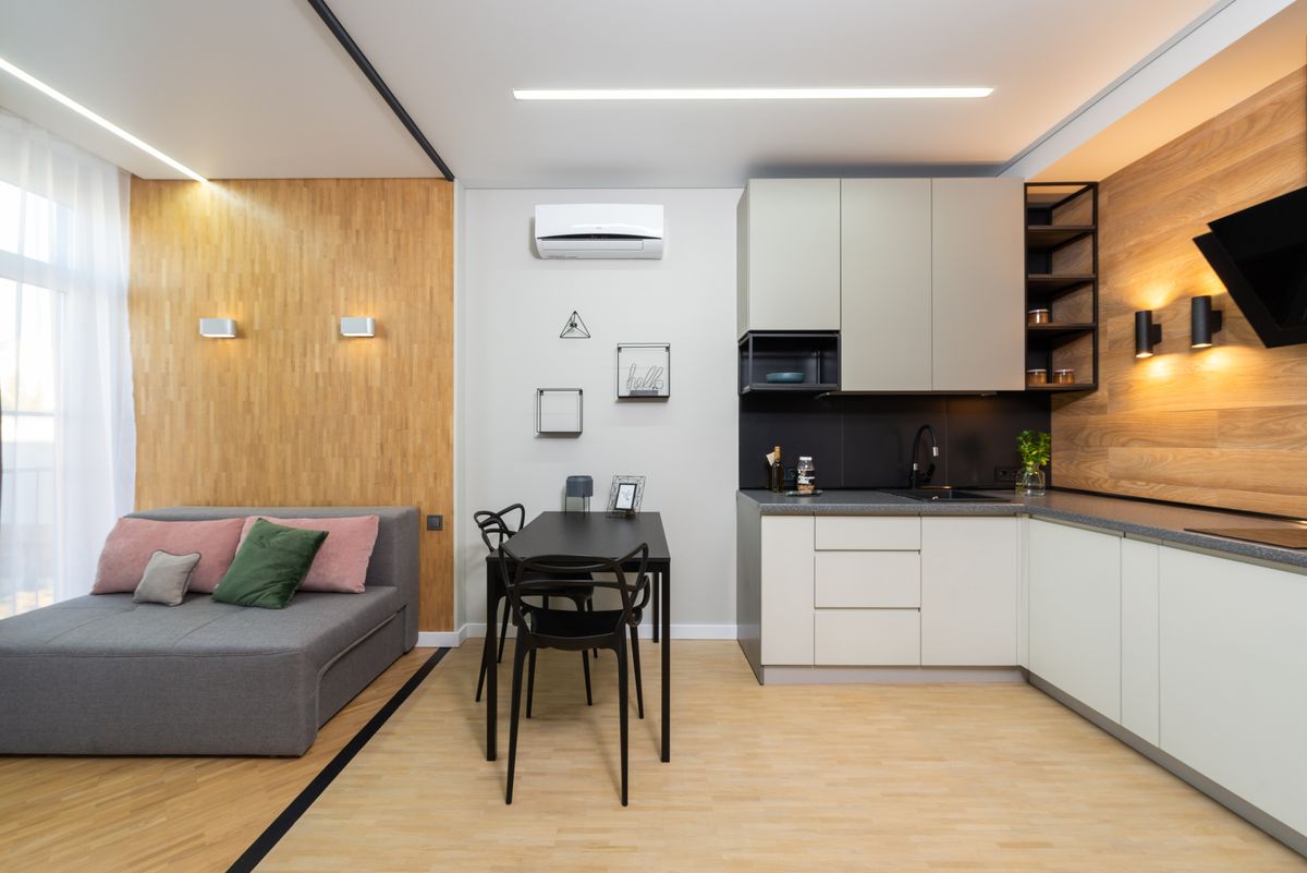 flat moves in Colindale — Loaded properly: blankets, straps and a plan in Colindale