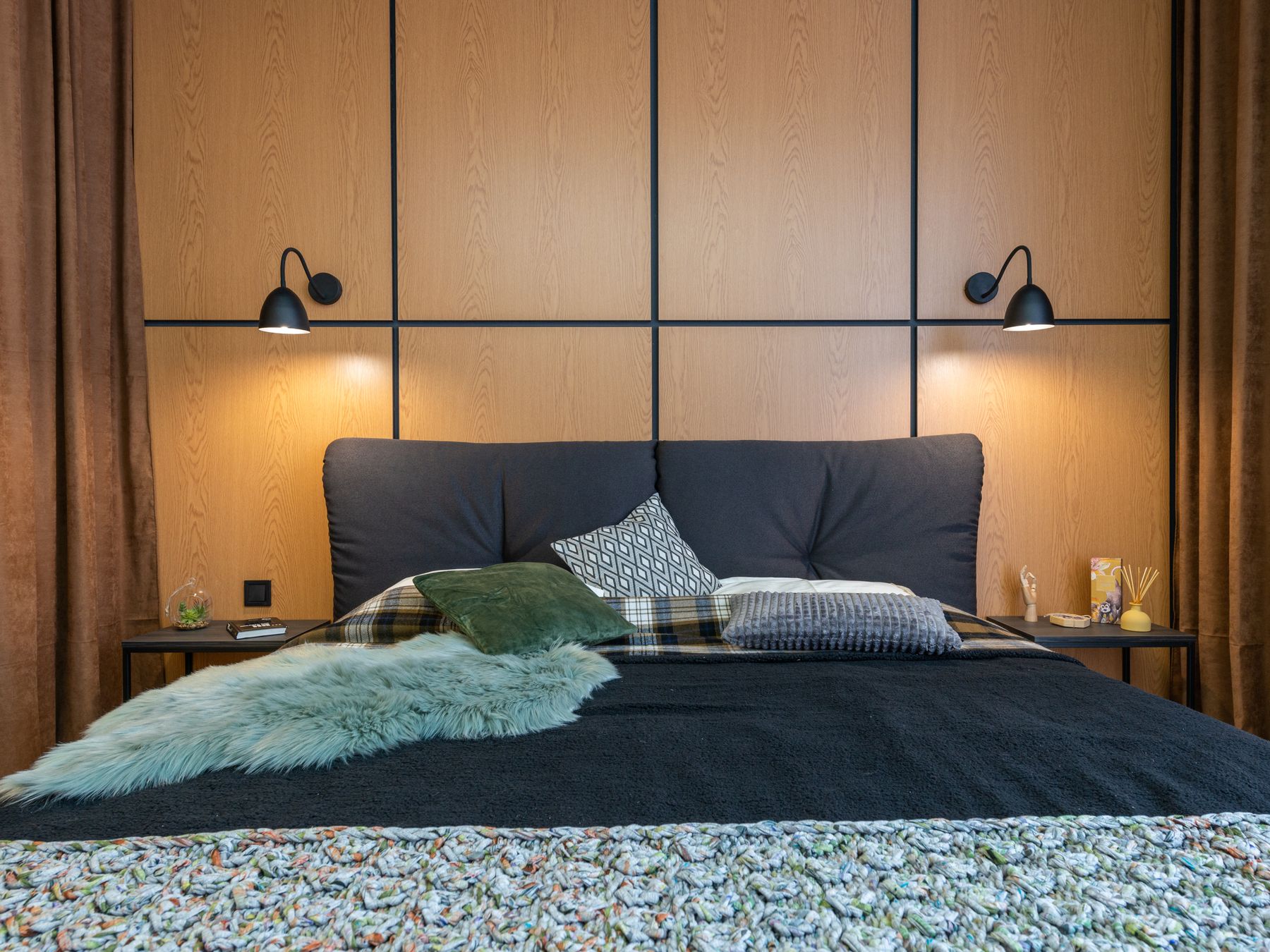 Wallpapering in Upton — woodwork brushed to a crisp, smooth line
