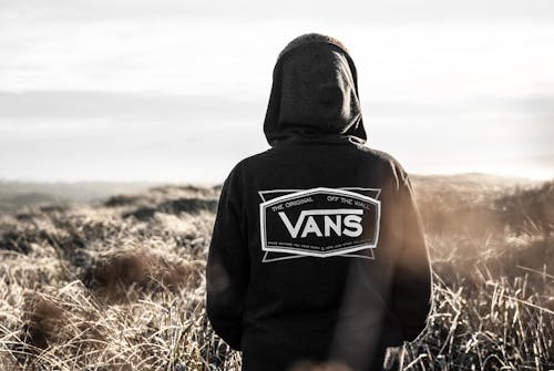 Foto Van Persoon Met Zwarte Bestelwagens Hoodie