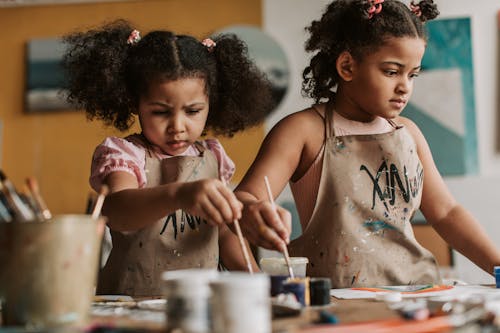 Foto stok gratis Amerika Afrika, anak kecil, bahan lukisan