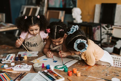 Foto stok gratis Amerika Afrika, anak kecil, bahan lukisan