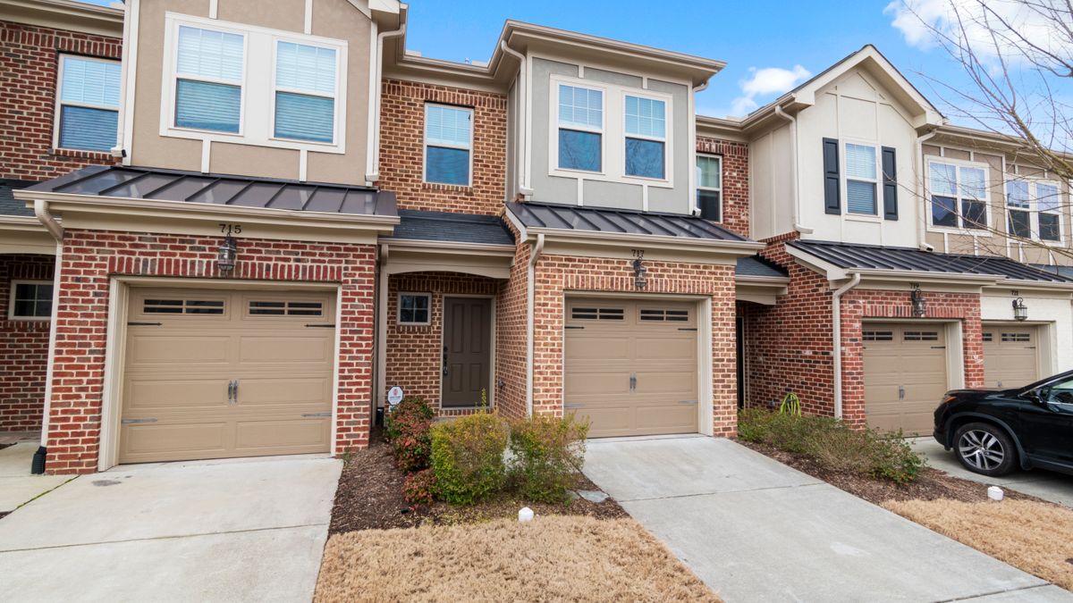 Irvine Luxury Homes for Sale: Comparing Premium Neighborhoods