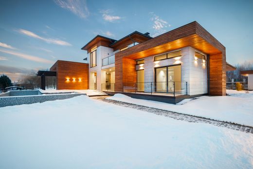 Dual Occupancy in Adelaide: Two Homes on One Block, and When to Split the Title