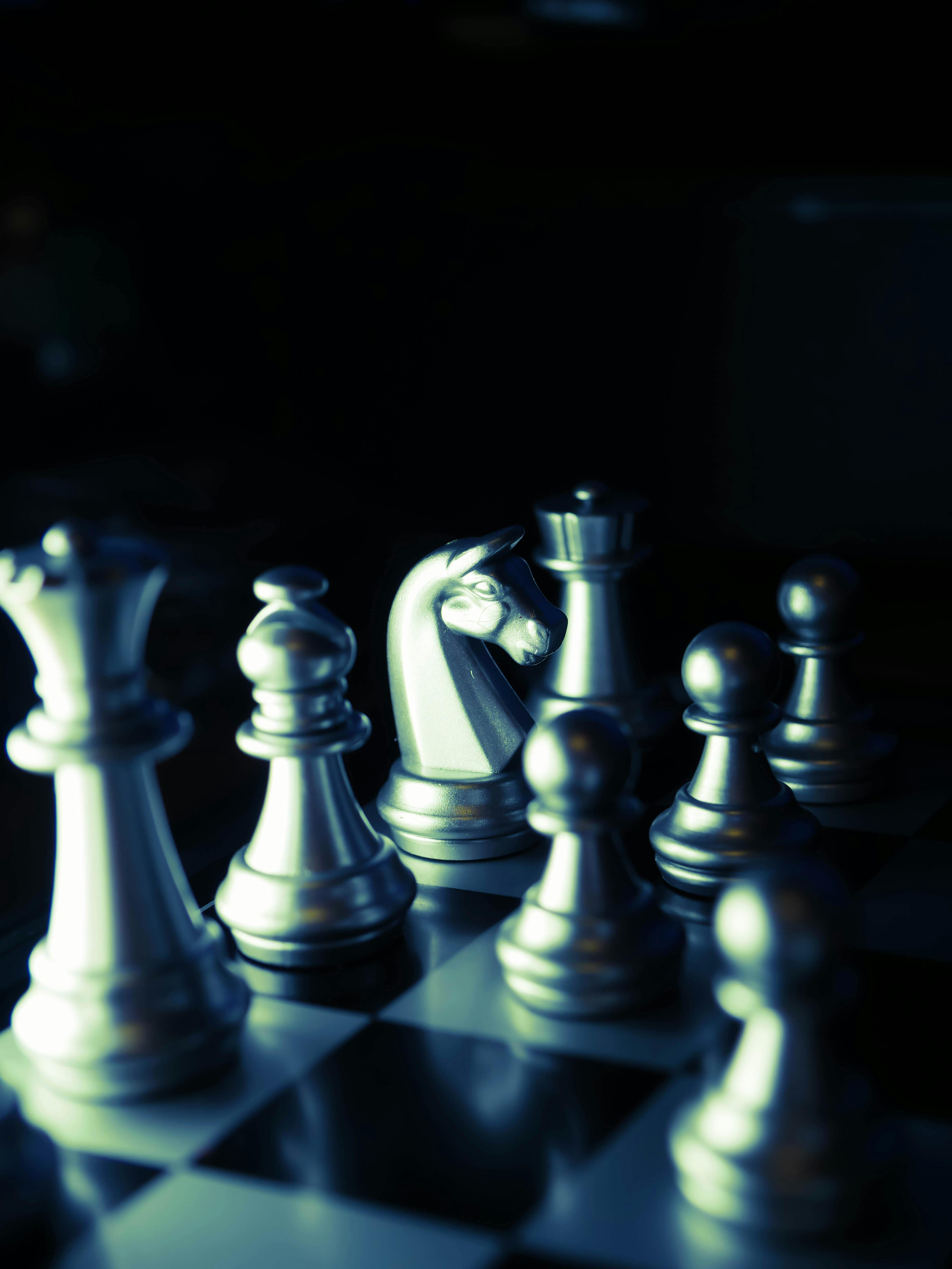 Download Exquisite 3D Chessboard on an Android Screen Wallpaper