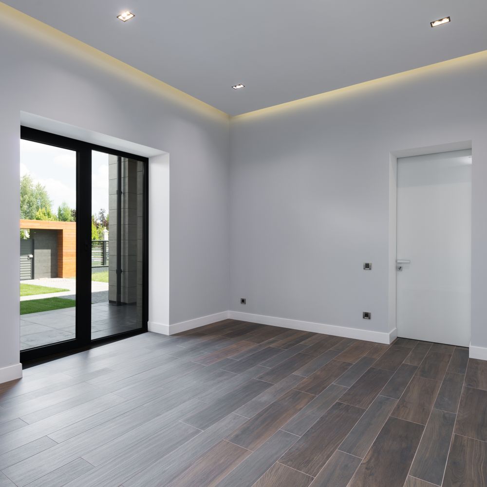 Plastering and Skimming in Hendon — quality trade paint going on in two coats