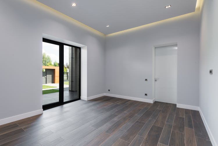 Spacious Modern Hall With Glass Doors