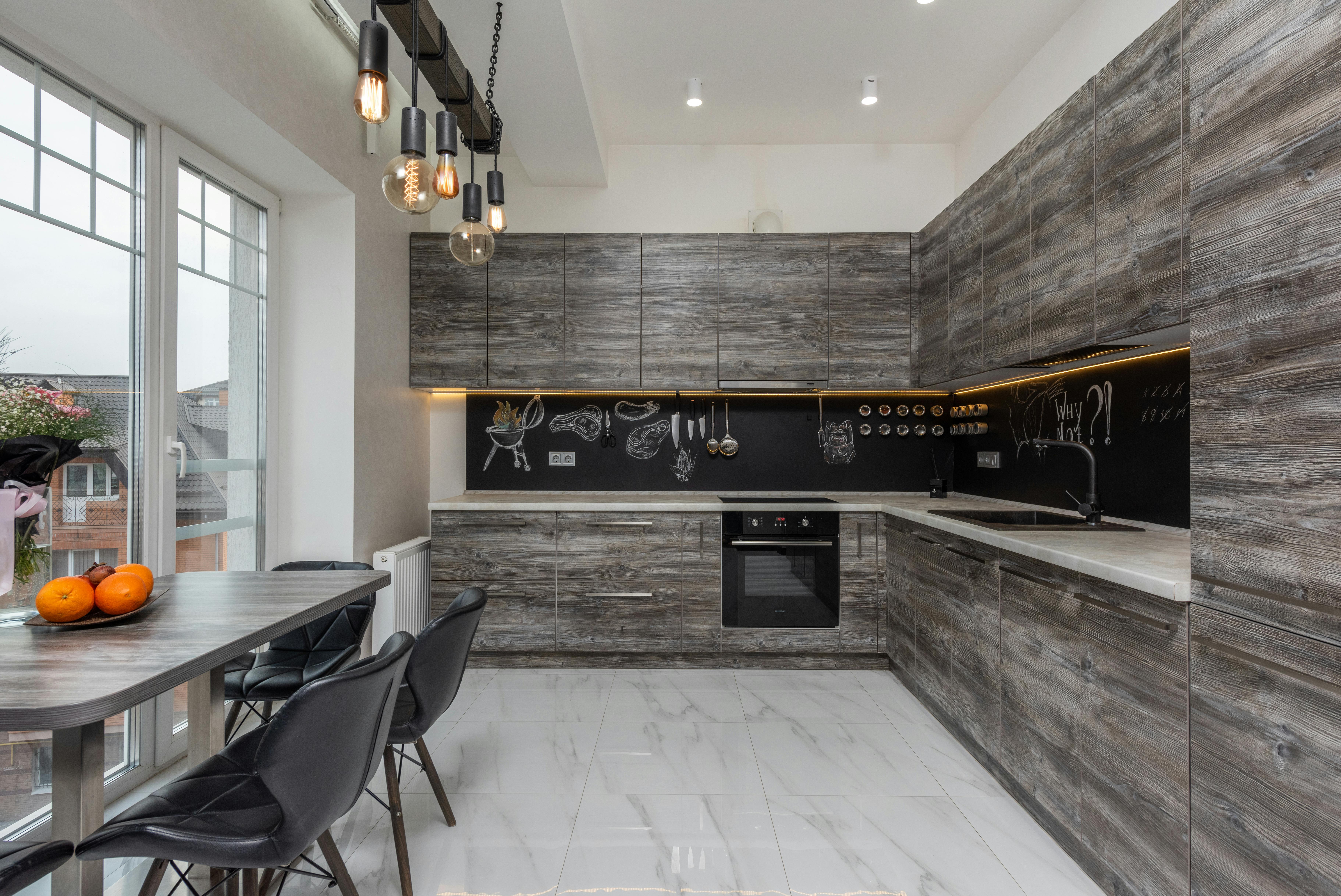 chalkboard kitchen backsplash