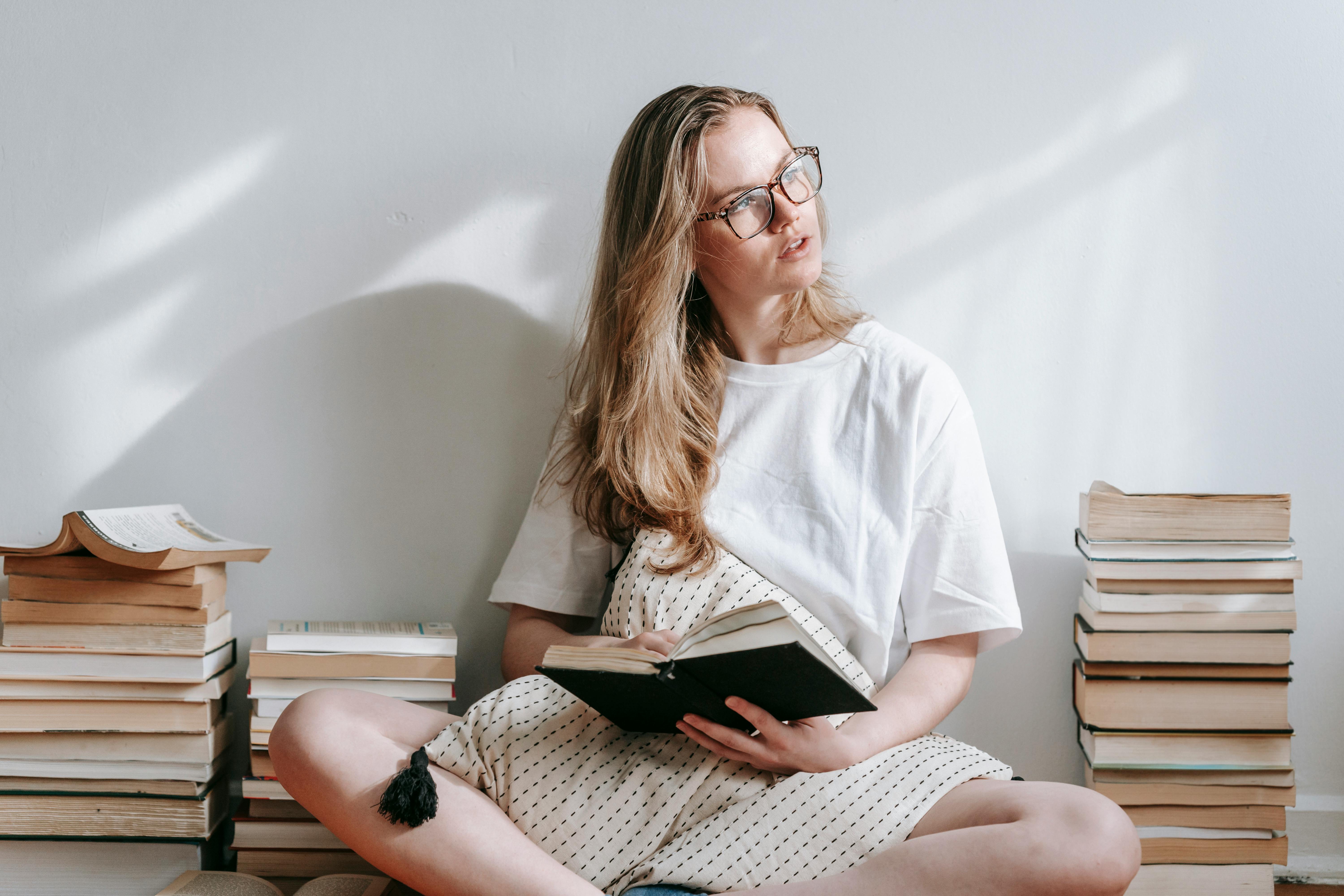 Personal Growth Books That Will Bring Positive Energy for 2026, According to Readers — Photo by George Milton on Pexels