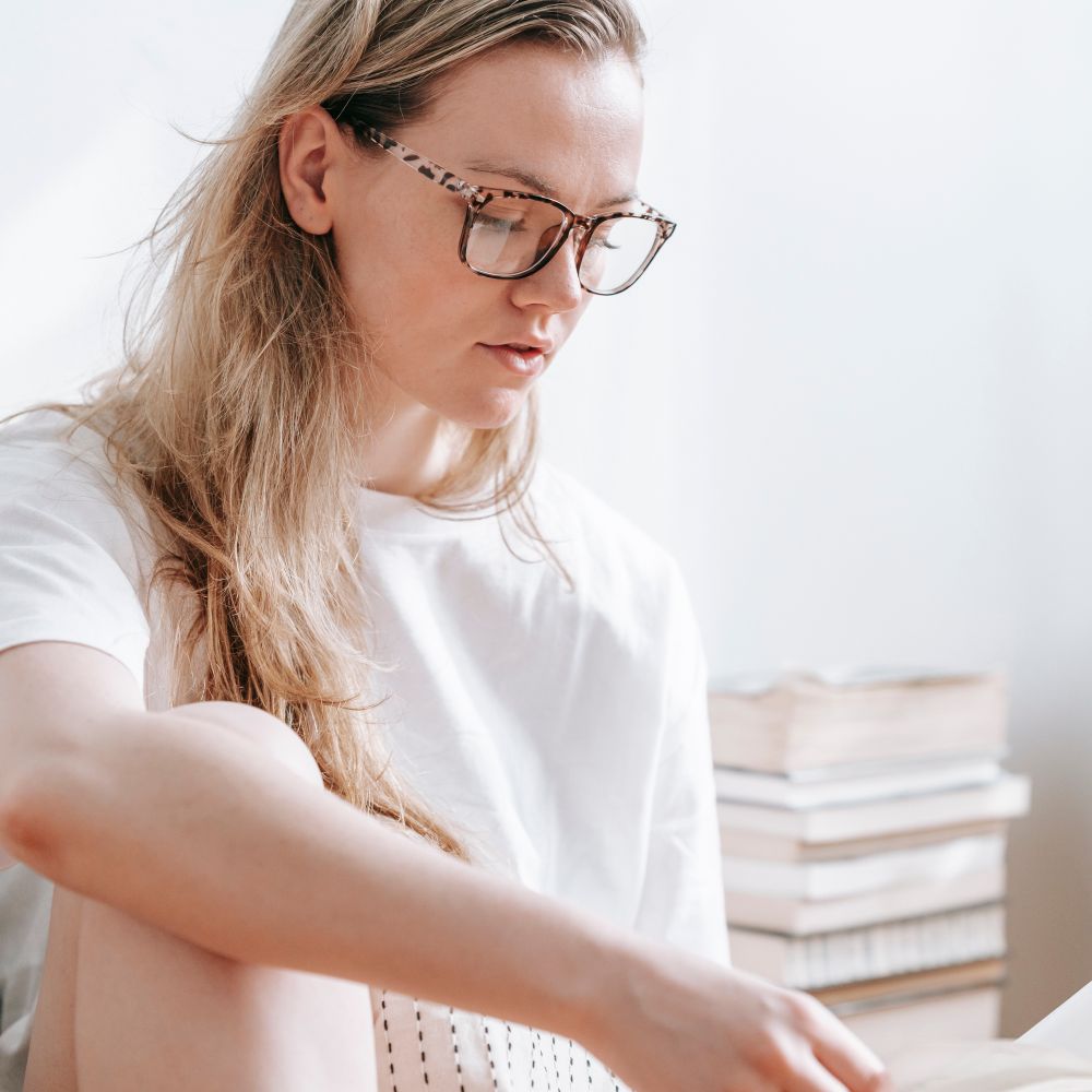 Gauldry — student move with boxes and a van