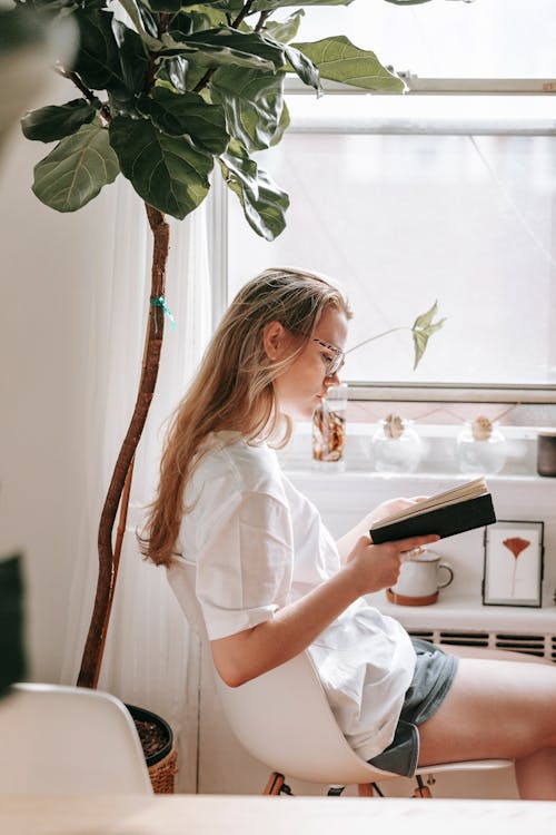 Top 10 Healthy Ways to Relax and Unwind After Exams 2 Top 10 Healthy Ways to Relax and Unwind After Exams