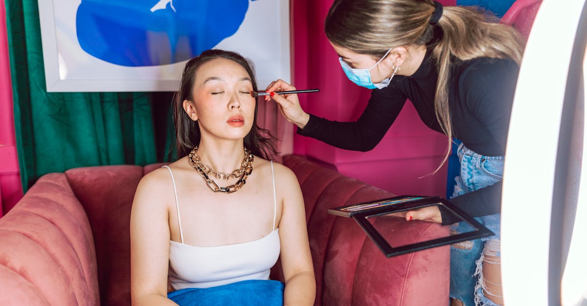 Les tendances maquillage à saisir en soldes cet hiver