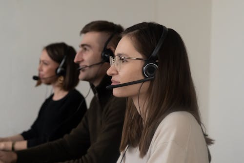 Foto profissional grátis de afirmativo, aluno, ambiente de trabalho