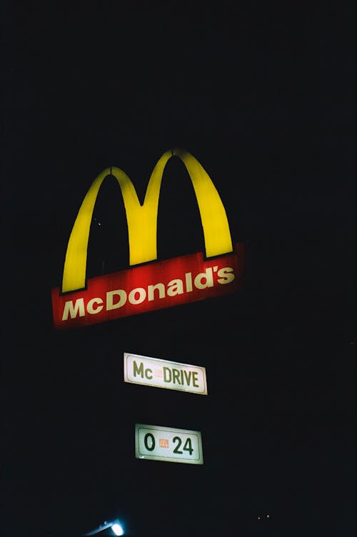 Photos gratuites de affichage, drive-thru, fast-food