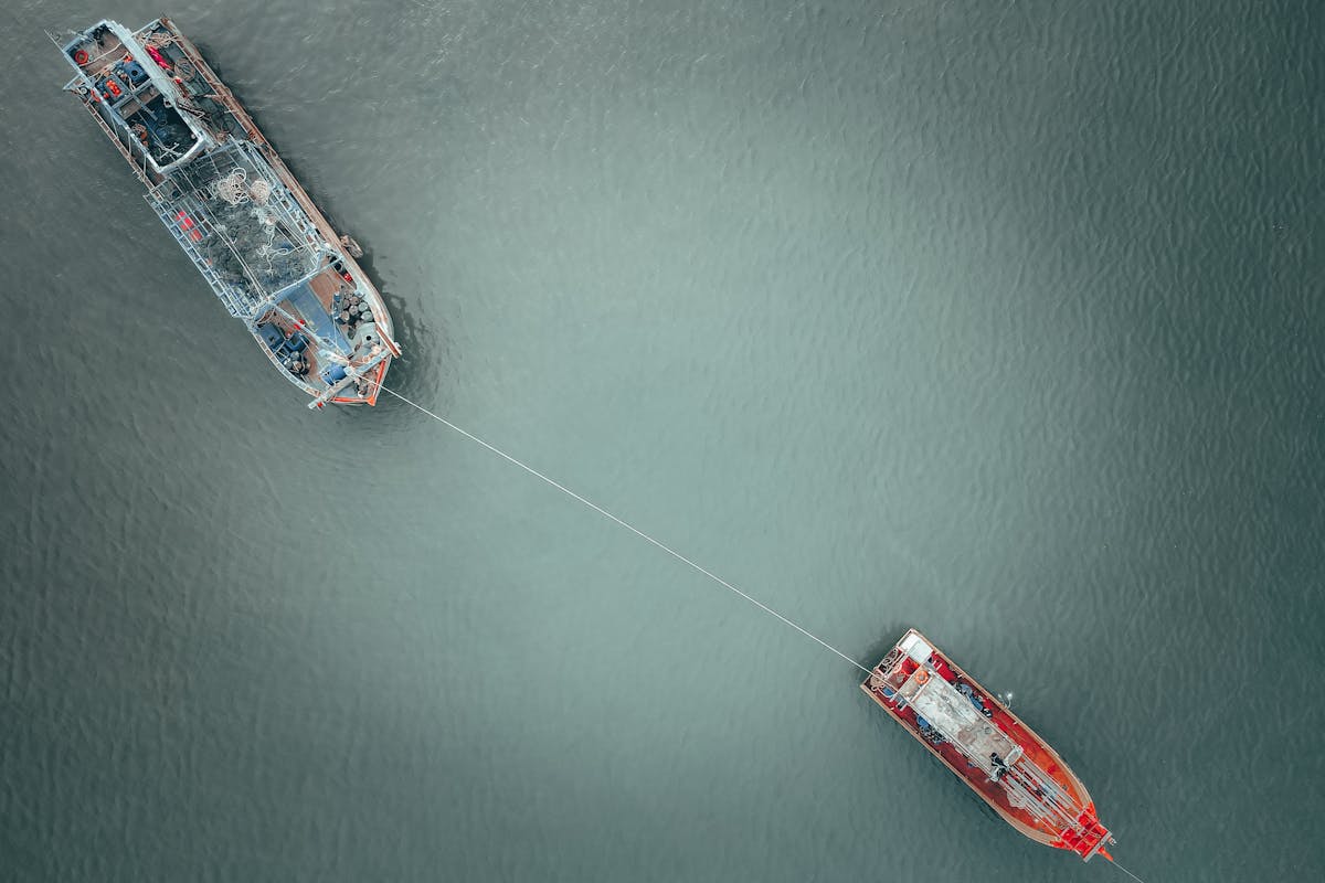 Tether's USDT Faces Historic Supply Drop Amid Market Shifts