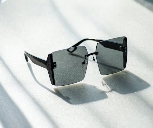 Free A Fashionable Black Framed Sunglasses in Close-up Shot Stock Photo