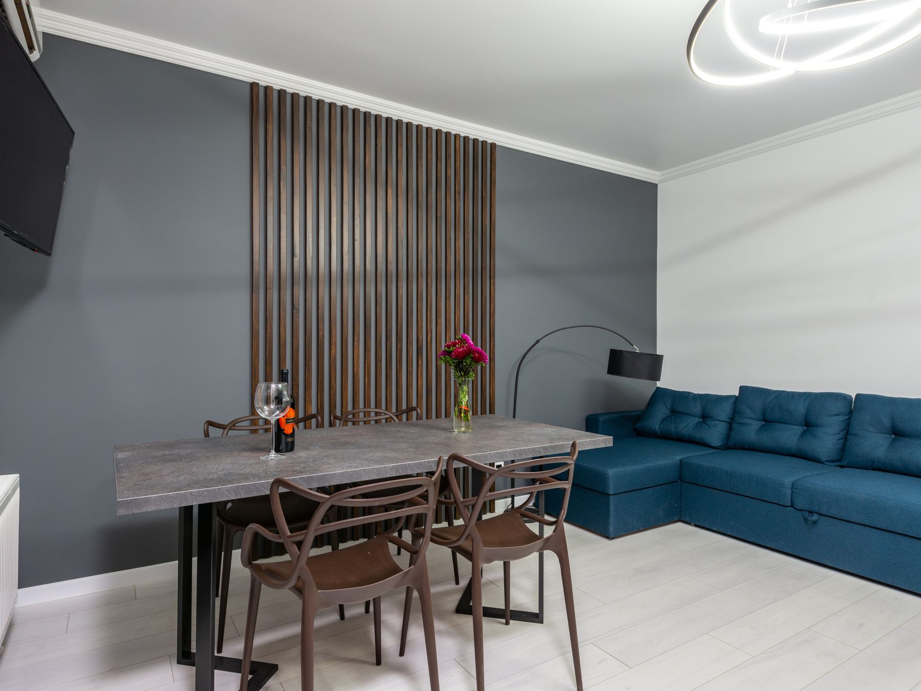 Green Street Green — professional movers carrying furniture on a house move