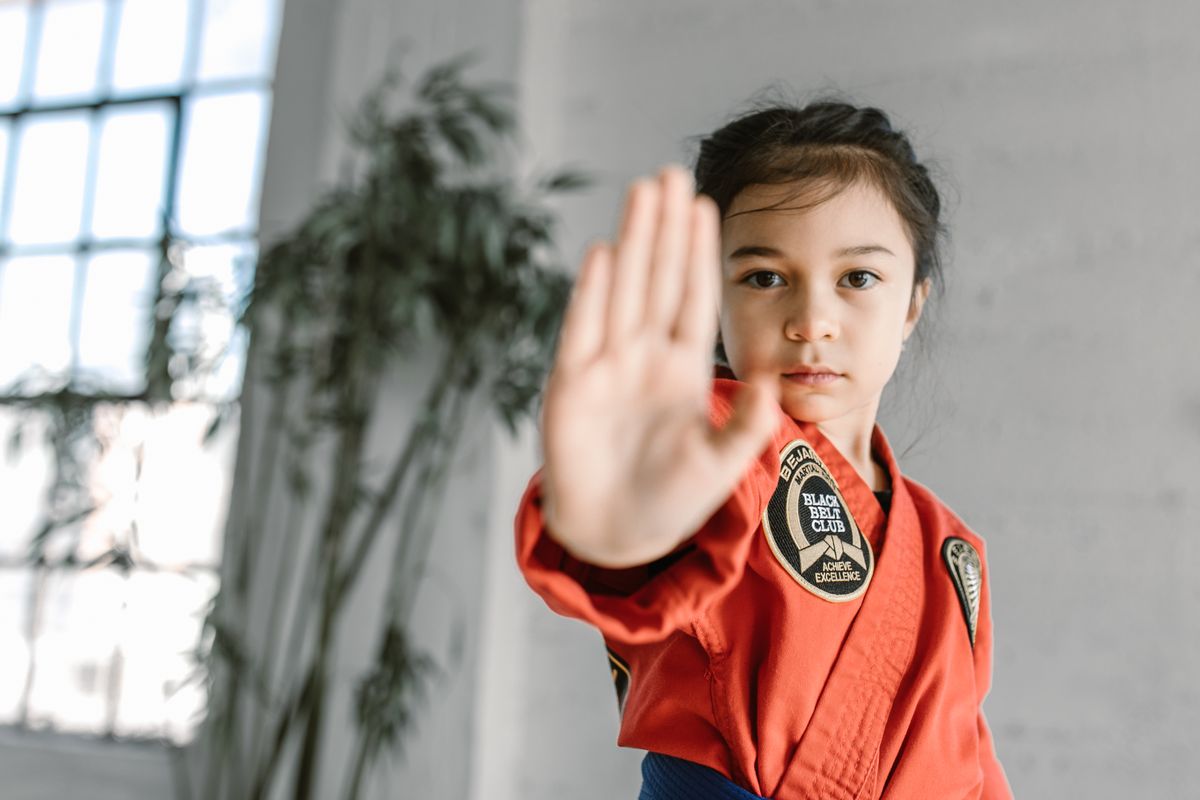 Muay Thai Camps and the Mongkol: Traditional vs Modern Patch Practices