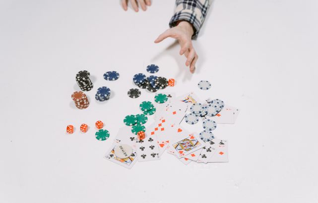 Online Casino: Spielautomaten und Live-Spiele im Überblick
