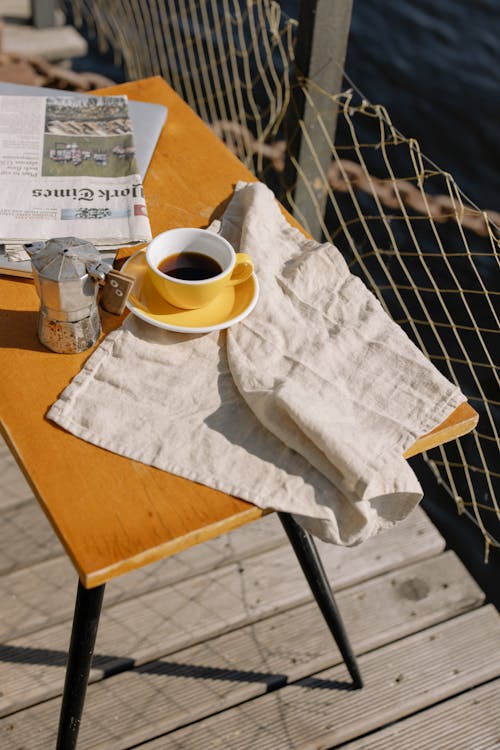 Gratuit Imagine de stoc gratuită din cafea, cană și farfurie, cofeină Fotografie de stoc
