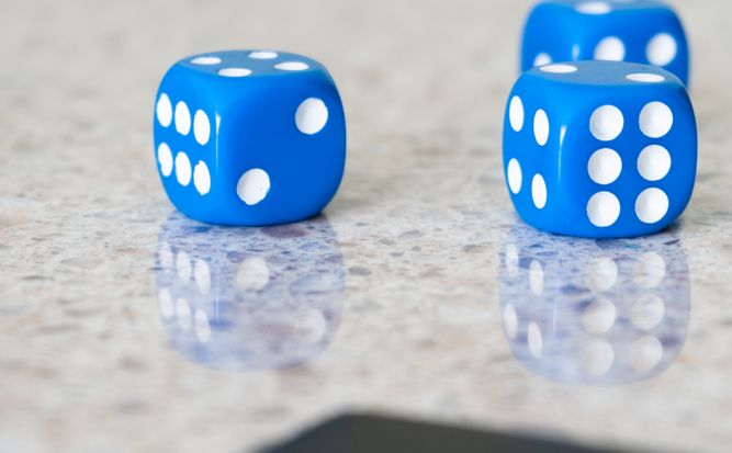 Online Casino: Spielautomaten und Live-Spiele im Überblick