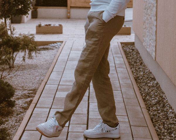Quần kaki nam slim-fit