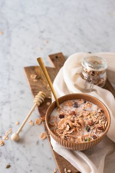 Crunchy Sweetened Wheat And Rice Flakes Cereal With Oat Clusters Raisin Kroger