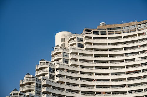 Foto profissional grátis de apartamento, arquitetura, arranha-céu