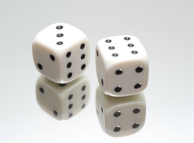 Online Casino: Spielautomaten und Live-Spiele im Überblick