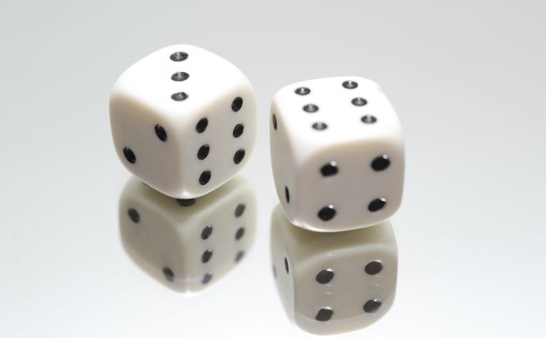 Online Casino: Spielautomaten und Live-Spiele im Überblick