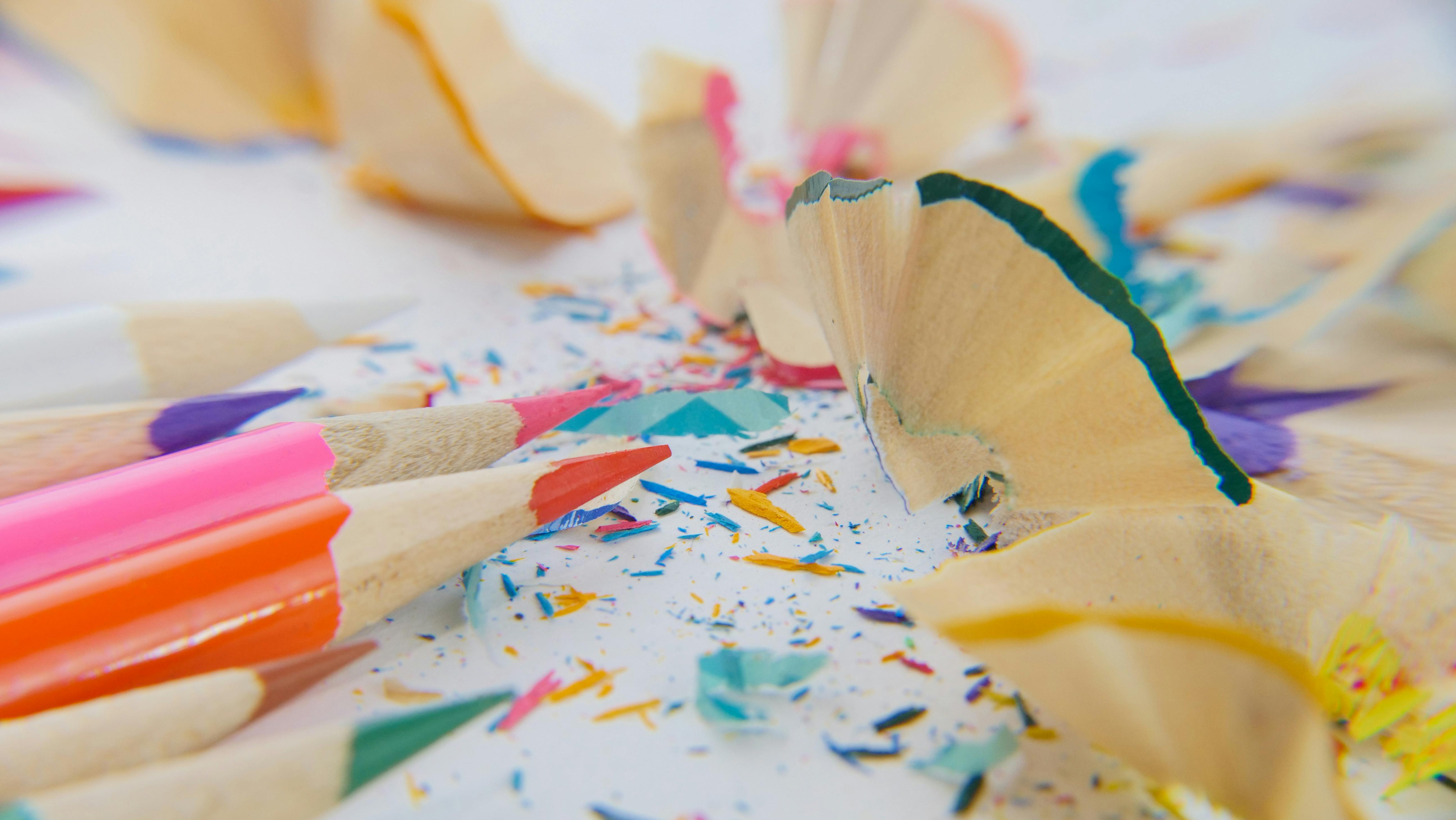 Hobbycraft has up to 50% off art supplies for chilly Brits to try new hobbies at home — Photo by Kindel Media on Pexels