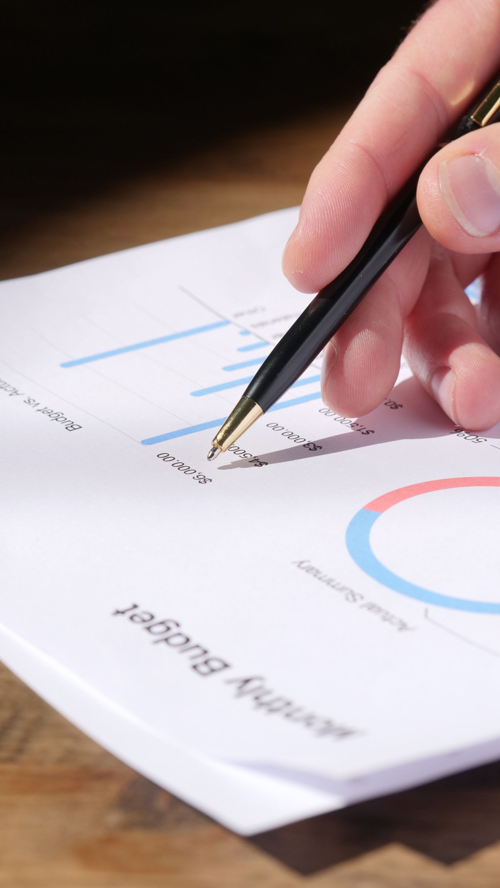 Why Your 2020 Cloud Migration Failed Your 2026 Budget: Shifting from Lift-and-Shift to Native Refactoring 9 cloud modernization and re-platforming services: financial worksheet for comparing lift-and-shift and native refactoring costs.