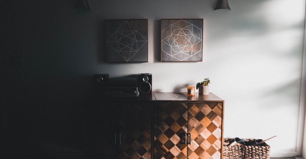 How to remove vinyl flooring from wood