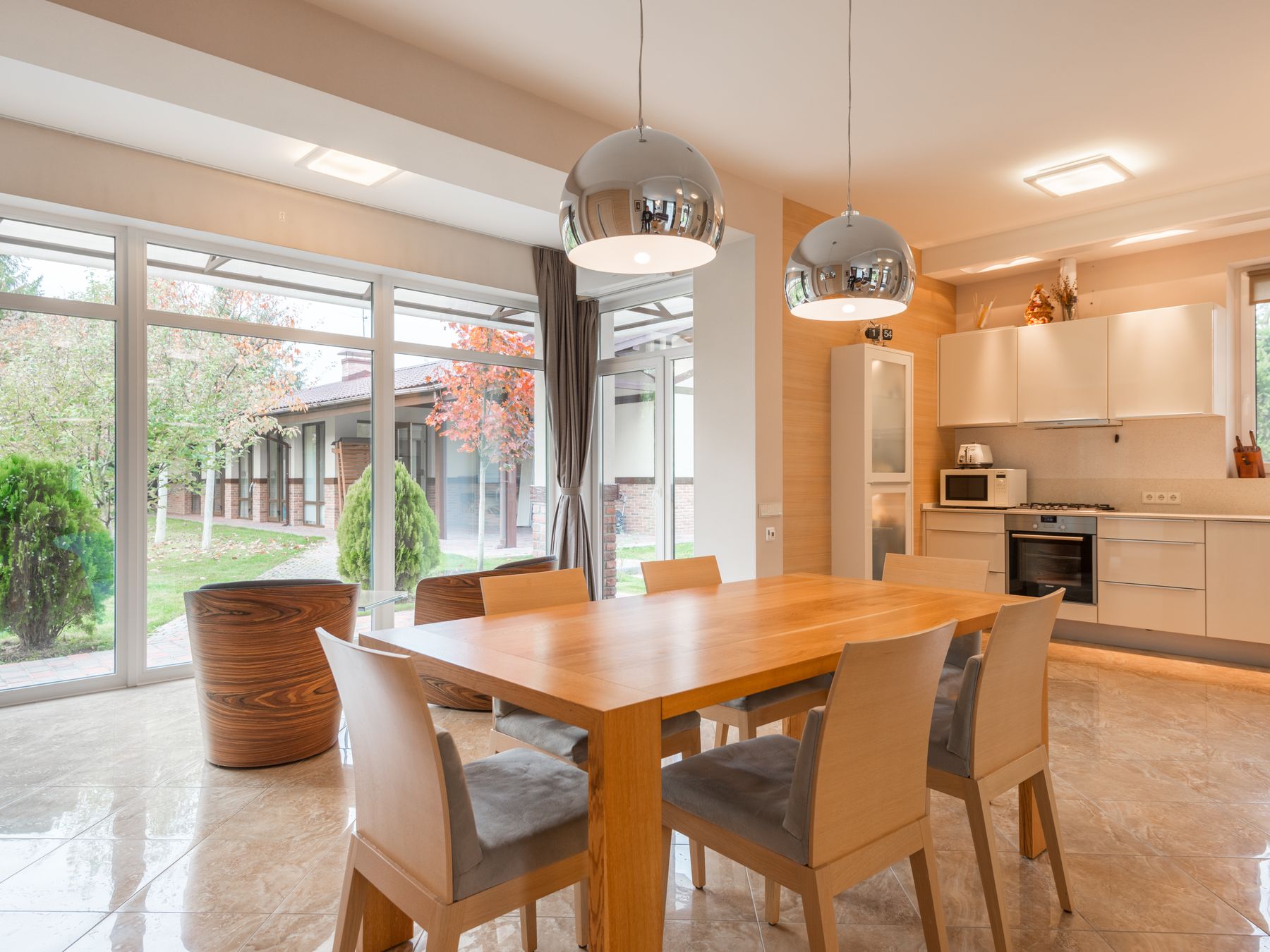 Bilsthorpe — professional movers carrying furniture on a house move