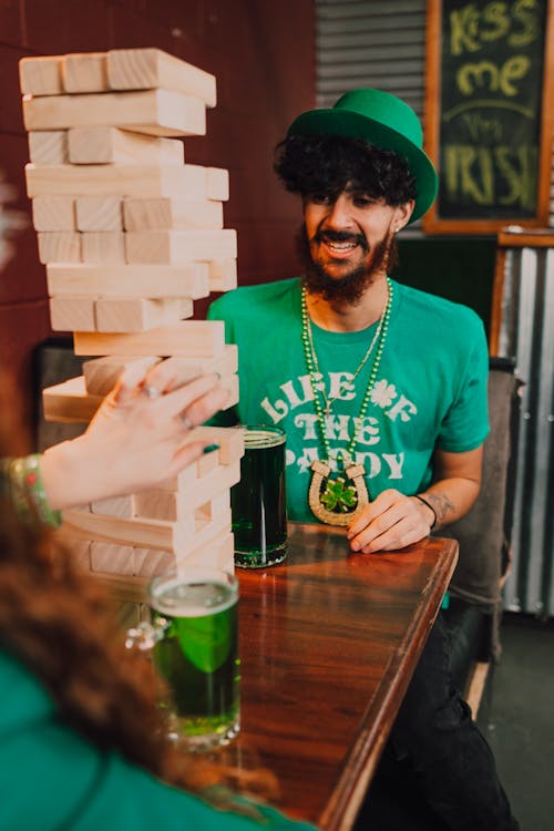 Základová fotografie zdarma na téma bar, barman, březen